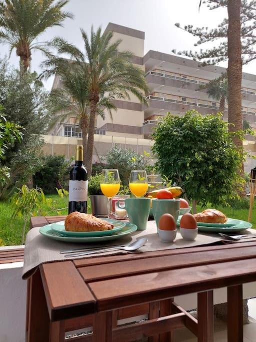 Playa Del Ingles: Beautiful Renovated Apartment San Bartolomé Exterior photo